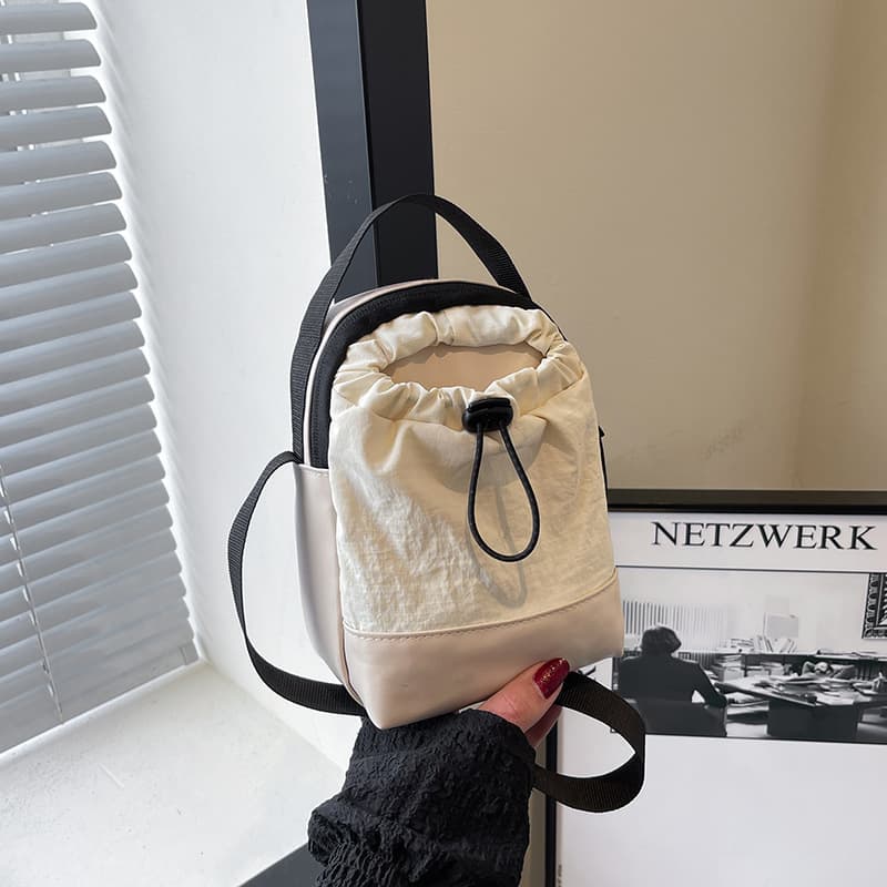 Trendy brand sports crossbody bag, casual small bag, street bag for men and women, functional mobile phone bag, drawstring couple's same style shoulder bag