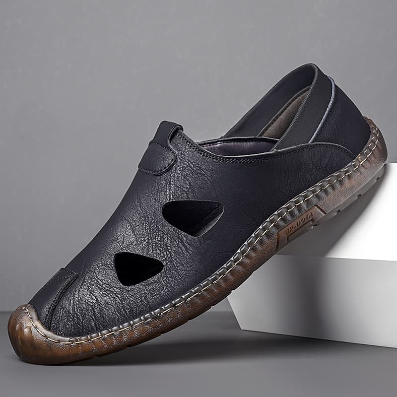 New Summer Men's Handcrafted Casual Leather Shoes, Breathable Hollow Leather Sandals with Perforations