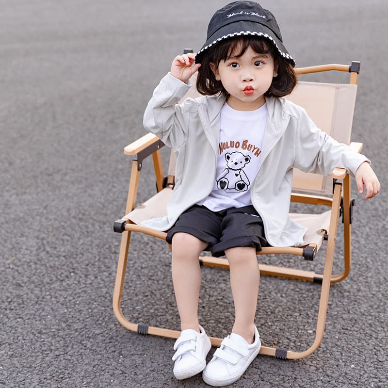 Children's UPF50 Sun Protection Jacket, Small/Medium Kids Thin Breathable Outerwear, Unisex Outdoor Sunwear Summer Sun Shirt