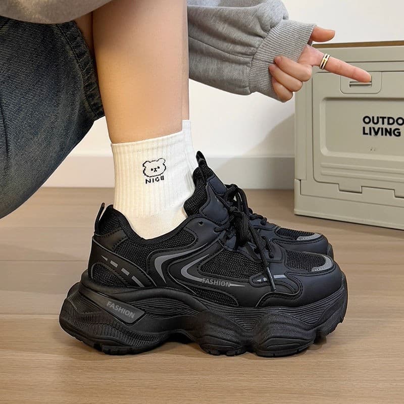 Black Warrior Shoes 2026 Fall New Trendy Mesh Breathable Sneakers for Women Versatile Ins Fashion Dad Shoes