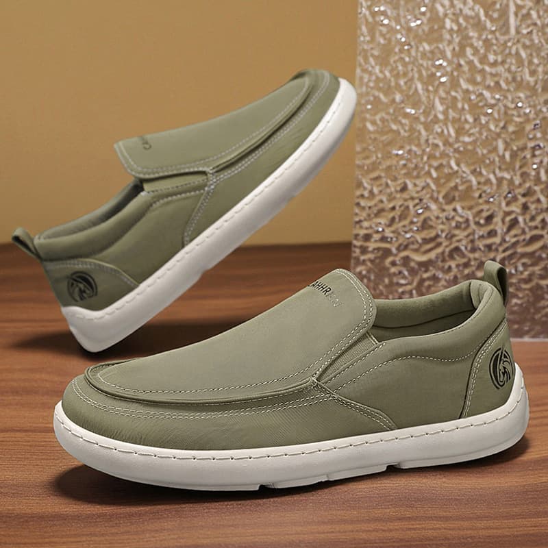 Large Size Cross-Border Men's Canvas Shoes Wide Toe Box Slip-On Loafer Thick Sole Versatile Men's Casual Sneakers