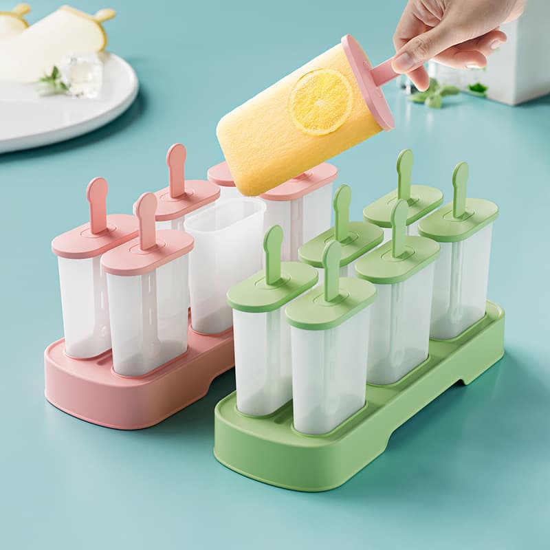 DIY popsicle molds, ice cube trays, ice cream sticks, frozen ice boxes, ice cube trays, popsicle molds for home use.