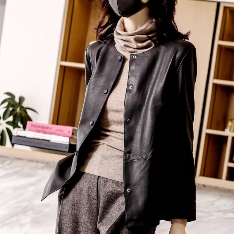 Stylish 2025 Autumn/Winter New Leather Jacket, High-Quality Women's Clothing, Slimming, Fleece-Lined, Plus Size Casual Outerwear