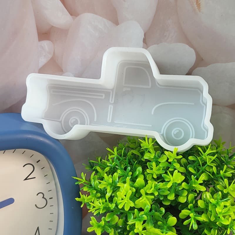 Pikachu Car Aroma Diffuser Resin Mold DIY Plaster Scented Candle Wax Melt Car Aroma Silicone Mold