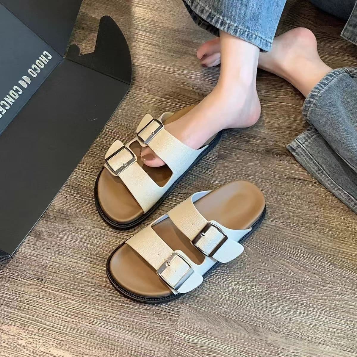 Internet celebrity Birkenstock new sandals for women summer fashion retro outer wear versatile lazy beach women's sandals soft soles