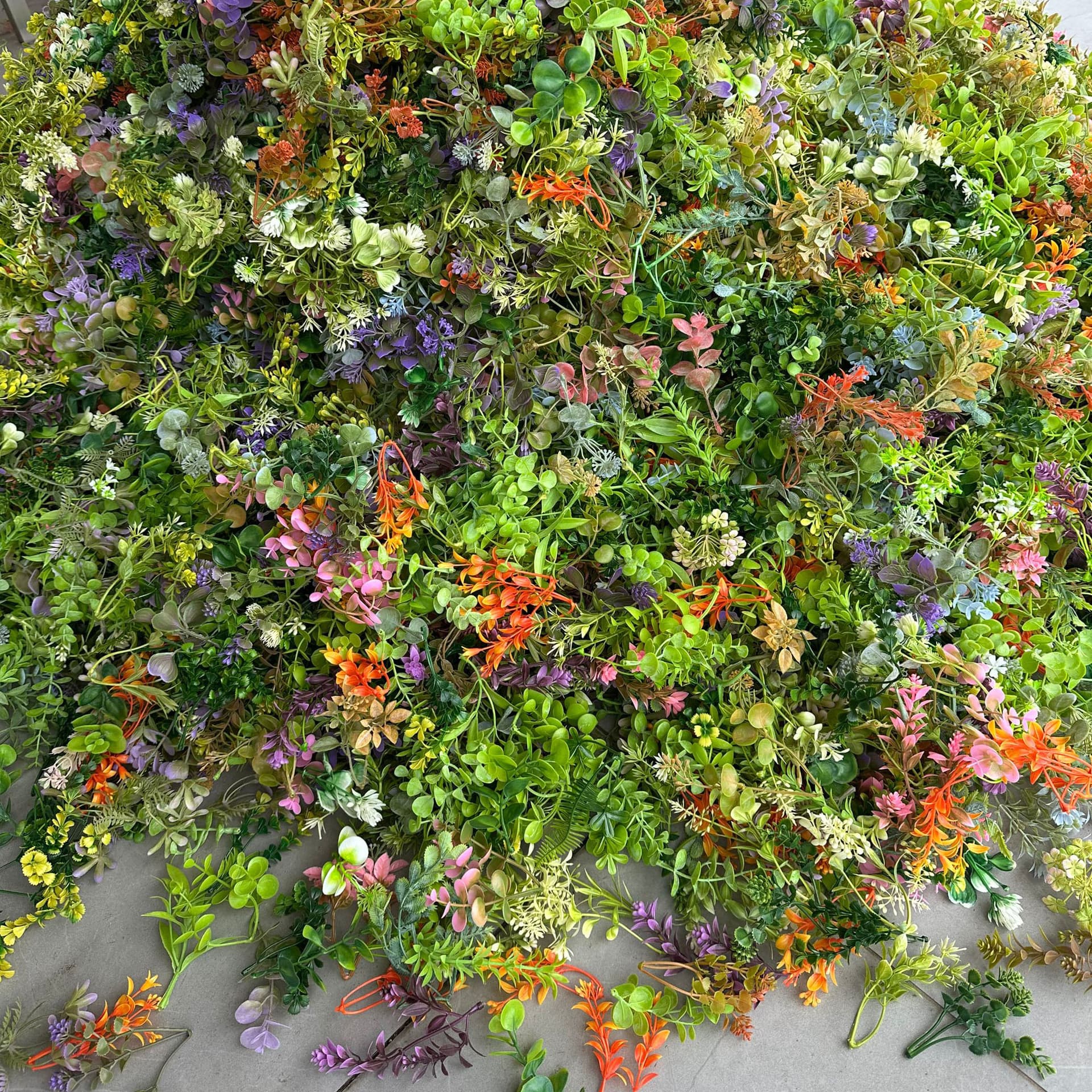 Cross-border flowers, butterflies, floral art, suspended flowers in the sky, decorative atmosphere, photo background wall decoration, home hangings