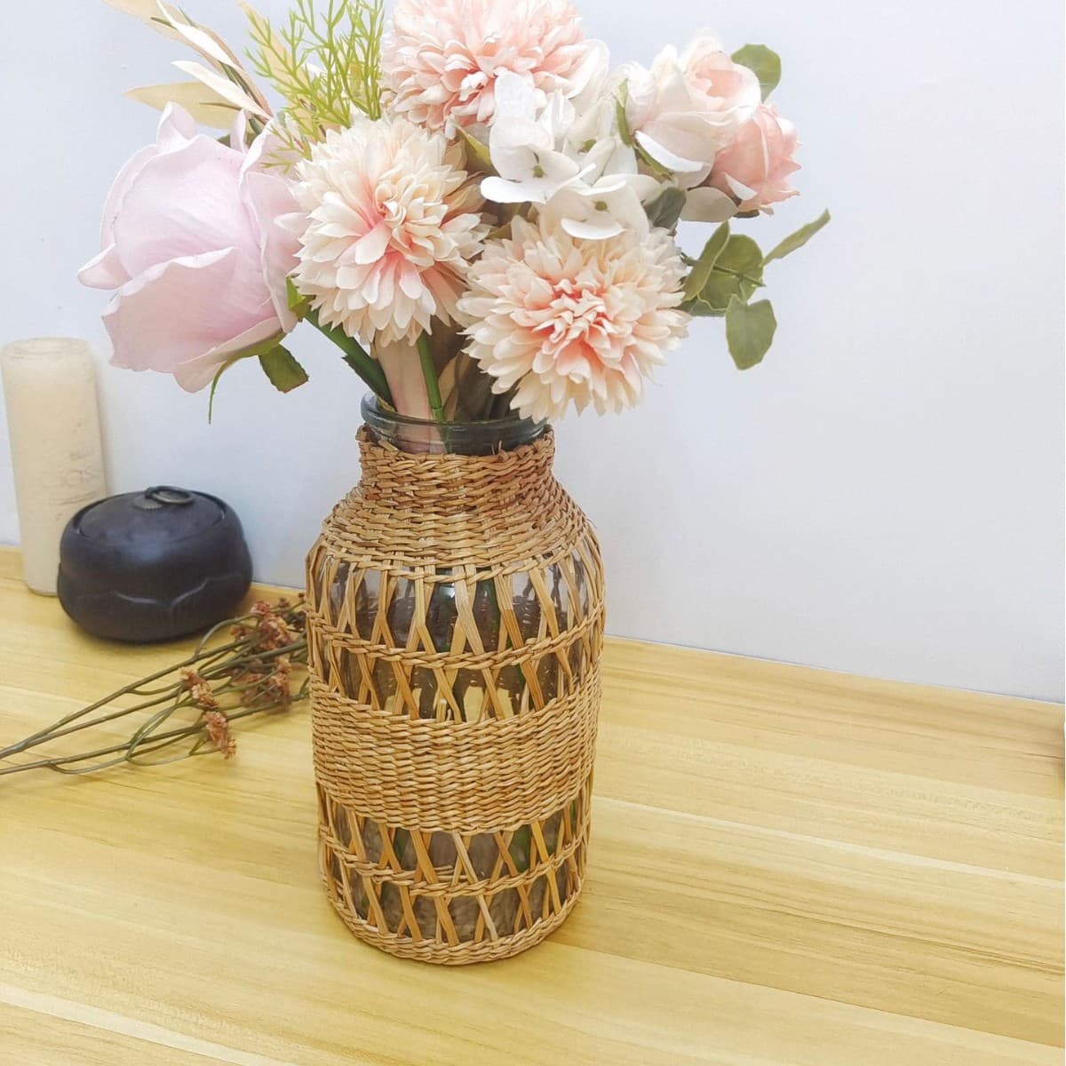 Cross-border Korean ins straw woven glass vase Japanese style creative rattan dried flower straight flower vessel home decoration ornaments