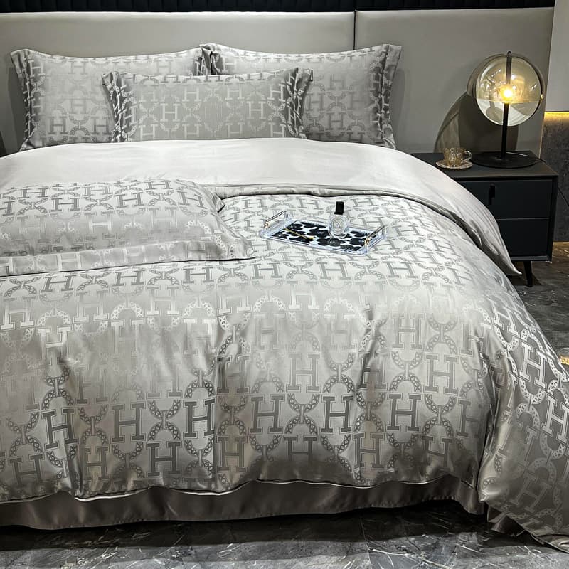European light luxury satin jacquard four-piece high-end jacquard quilt cover washed silk bedding set wholesale