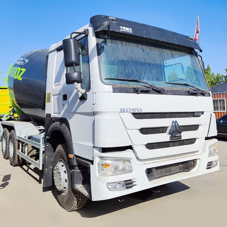 Export of Used Howo Mixer Trucks, 371 Horsepower, 6X4 Howo Series, Inventory Concrete Mixer Tanks, Cement Tank Trucks