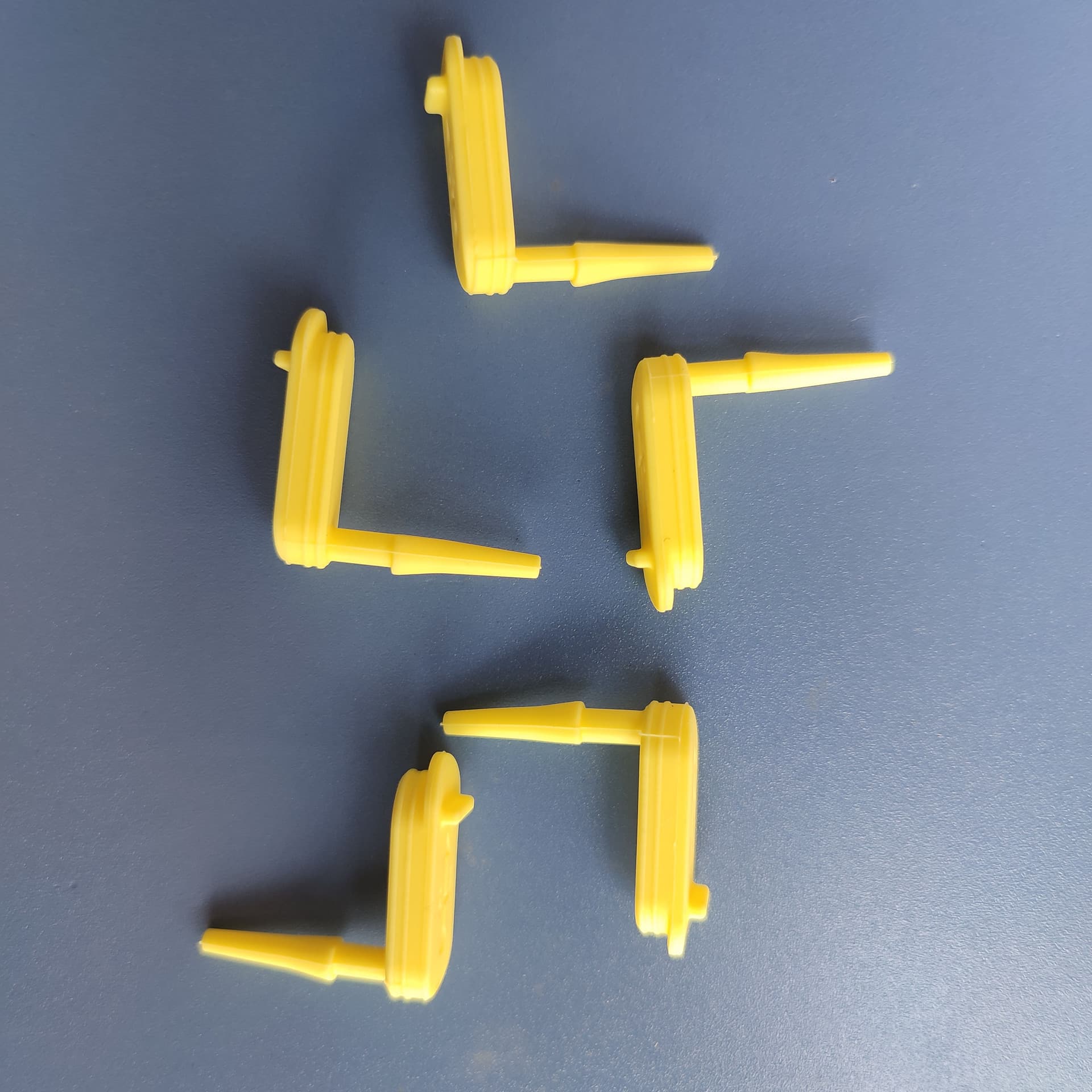 Manufacturer Wholesale USB Silicone Dust Plug, Yellow Type Silicone Stopper, Waterproof Sealing Plug Bulk Stock Available