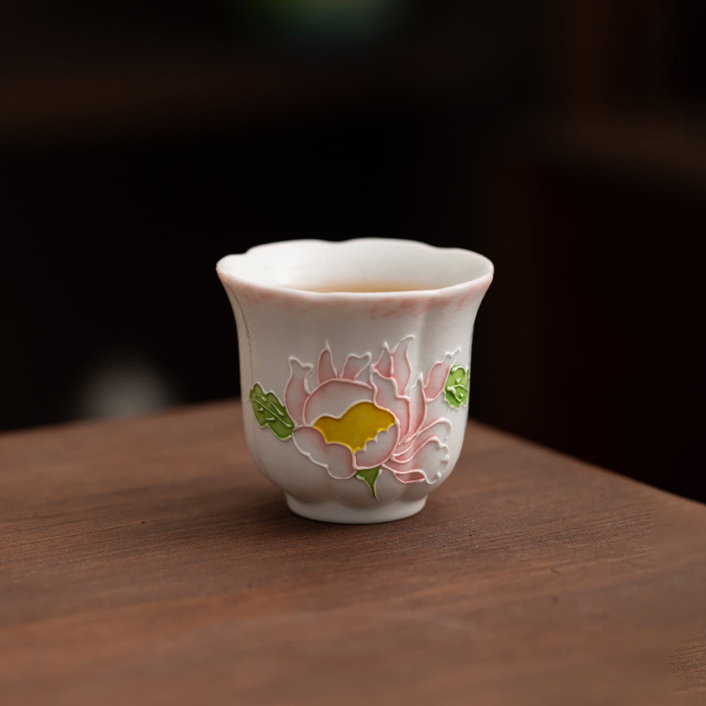 Pastel Lotus Hand-Painted Ceramic Tea Tasting Cup Kung Fu Tea Set Single Cup Host Cup Home Tea Cup
