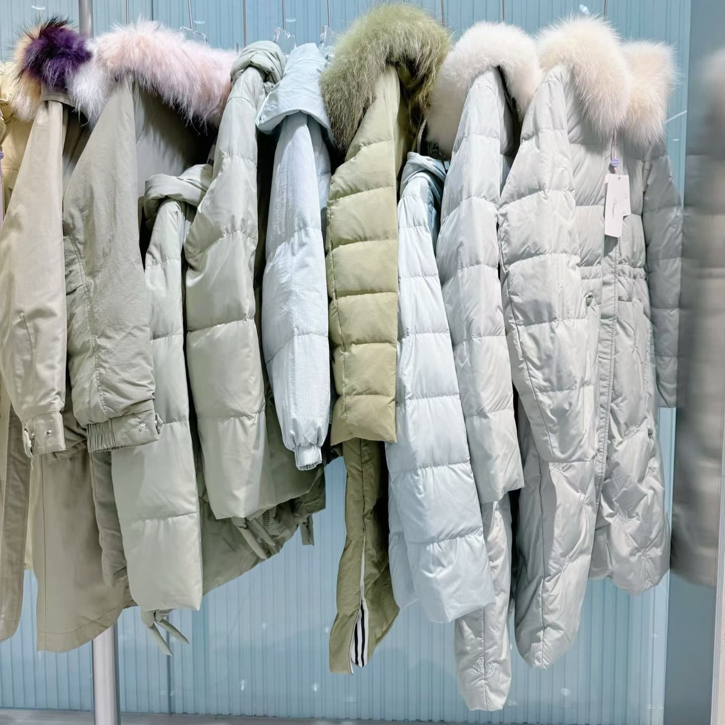 Brand Down Jacket Final Payment Women's Clearance Mixed Styles Brand Discount Women's Clothing Bulk for Physical Stores and Live Streaming Wholesale