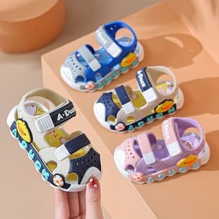 Kids' Cartoon Walking Sandals Boys Girls Summer Soft Sole Non-Slip Baby Beach Shoes Velcro A.Duck Small