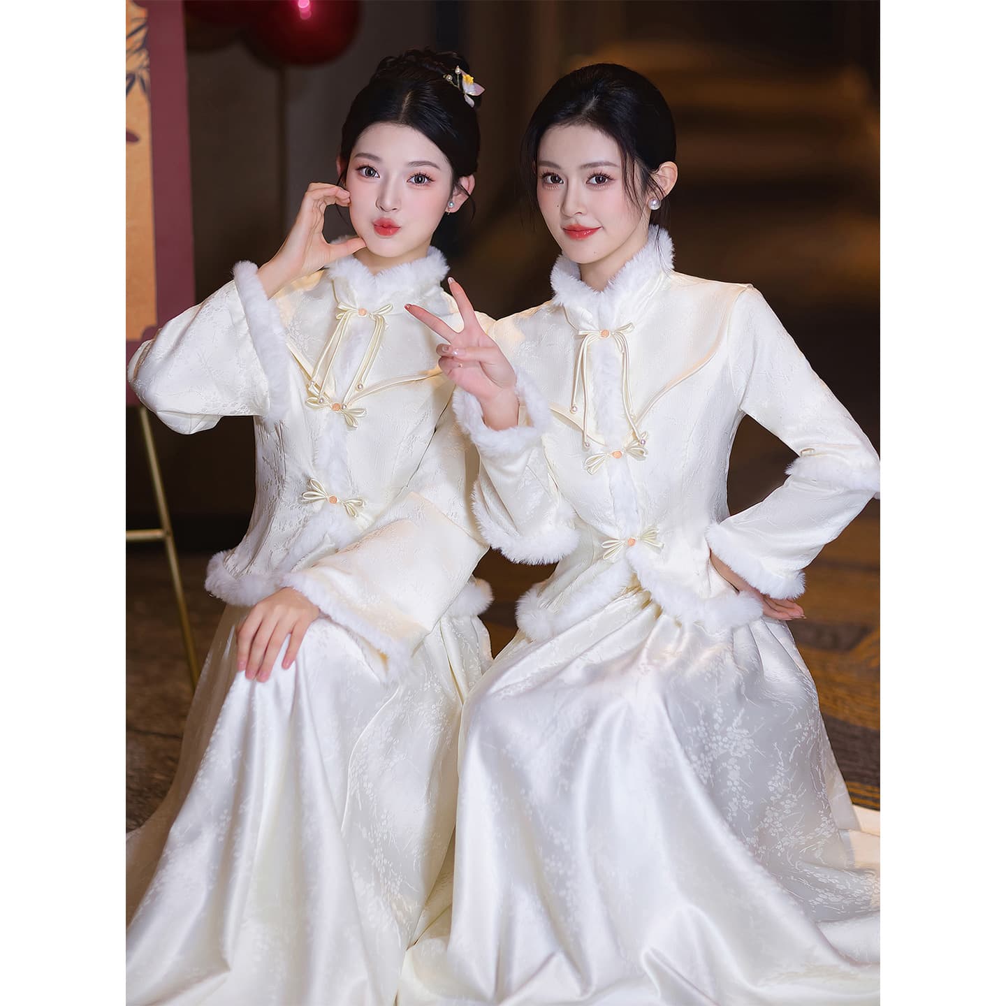 Chinese-style Bridesmaid Dress 2025 New Bestie Group Dress Fleece-lined Thick Champagne Cheongsam Two-piece Set Long Sleeve Winter