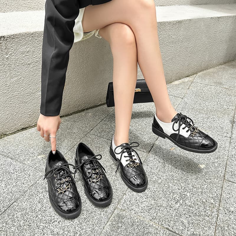 Women's 2025 Spring/Autumn New Arrival Camellia Chain Color Block British Style Flat Leather Shoes with Diamond Pattern