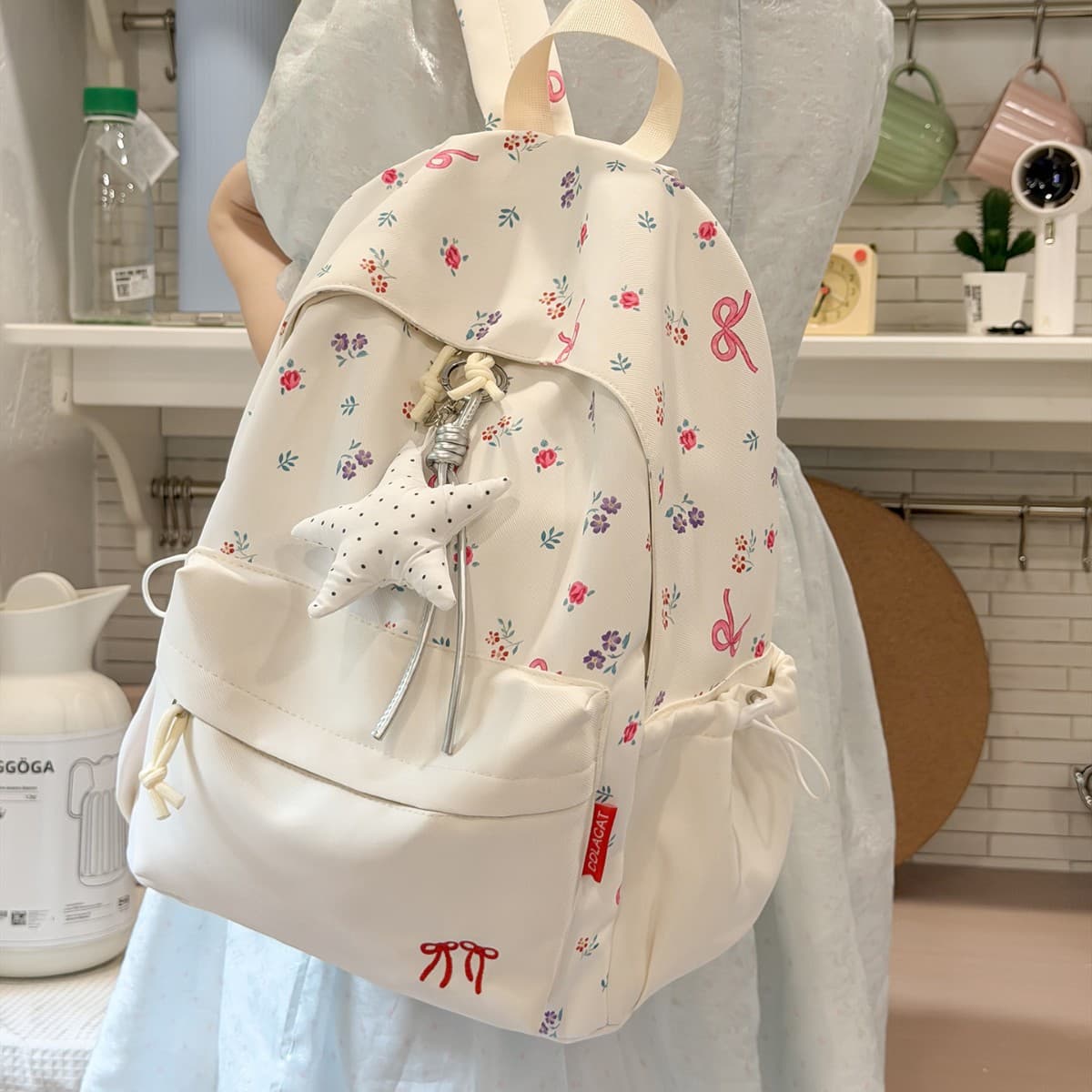 Japanese schoolbags for female junior high school students with good looks, fresh ins commuter backpacks, primary school students’ backpacks, cute and lightweight
