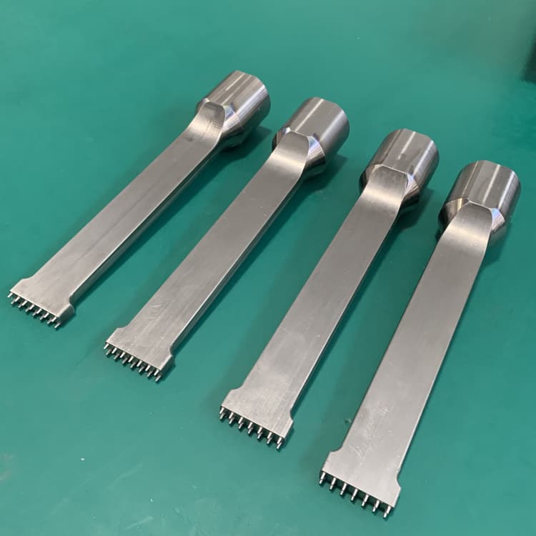 35K Full-Wave Ultrasonic Welding Horn Titanium Alloy Piercing Spot Welding Horn Ultrasonic Plastic Welding Mold Manufacturing