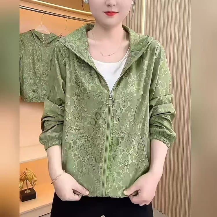 Dropshipping 2026 Casual Outdoor Hooded Sun Protection Jacket Summer Women's Solid Color Zip-up Short Coat Thin Style UV Protection