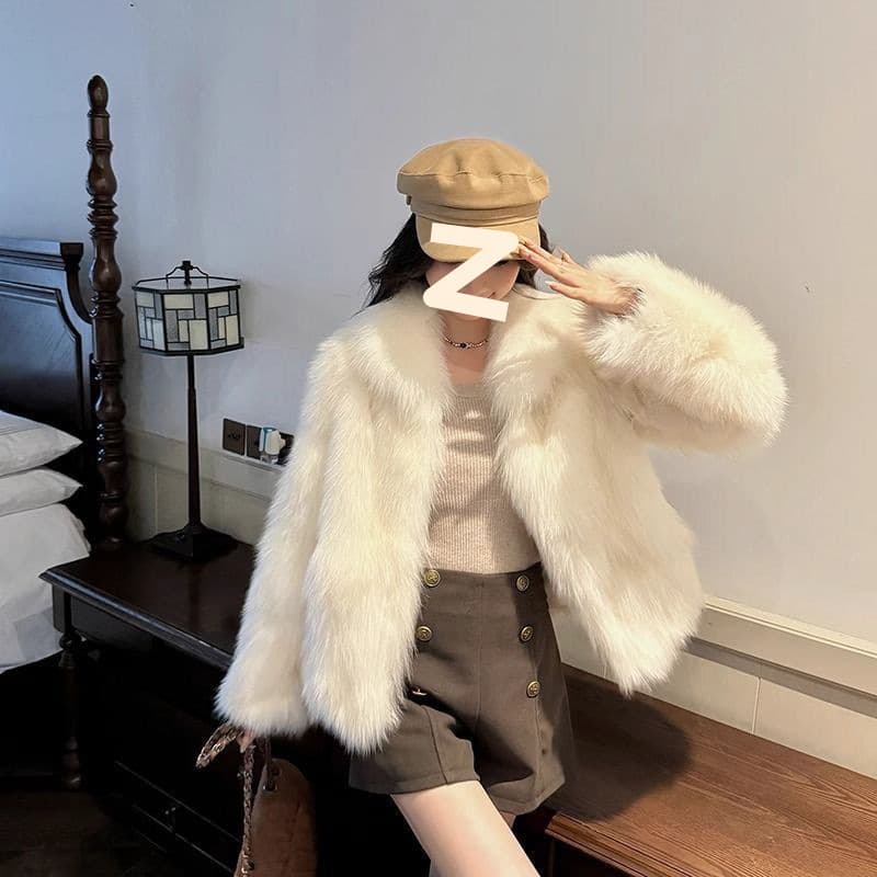 2025 Winter New Style Fashion Short Fox Fur Coat Plush Overcoat Haining Youthful Fur Internet Celebrity