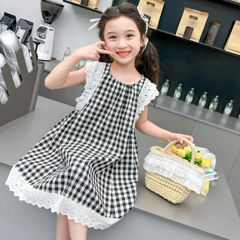 Girls Dress 2025 Summer New Children's Korean Style Small Flying Sleeves Lace Dress Baby Girl Black and White Plaid Skirt