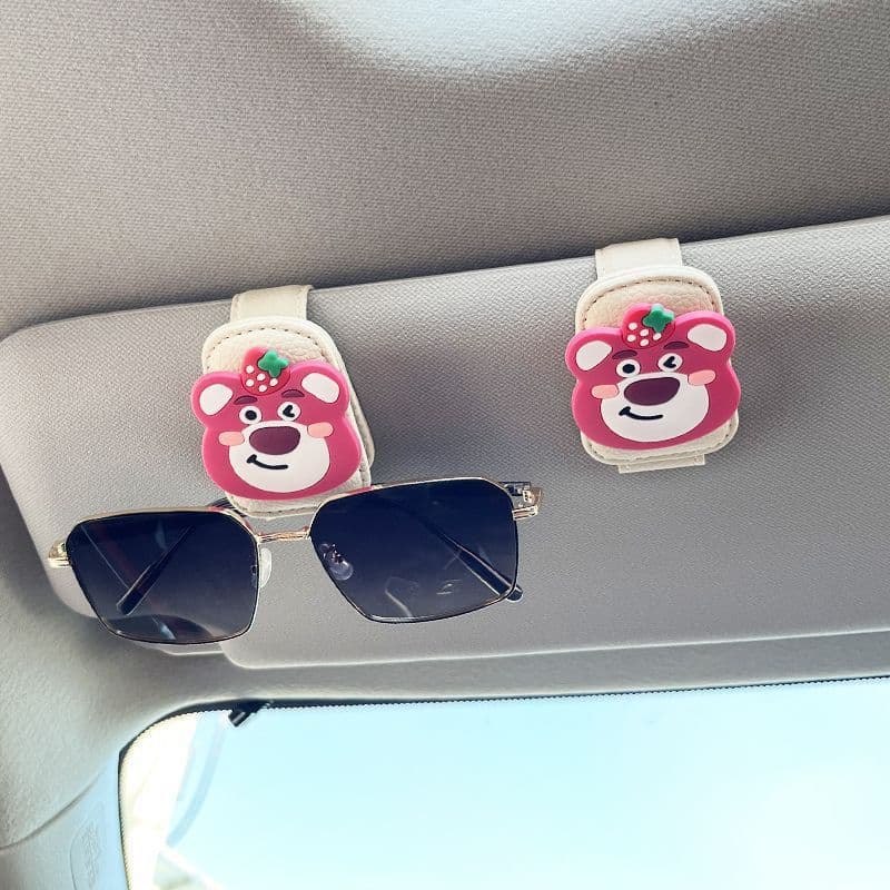 [Good hand feeling] Car glasses clip car sun visor multi-function cartoon strawberry bear sunglasses card ticket