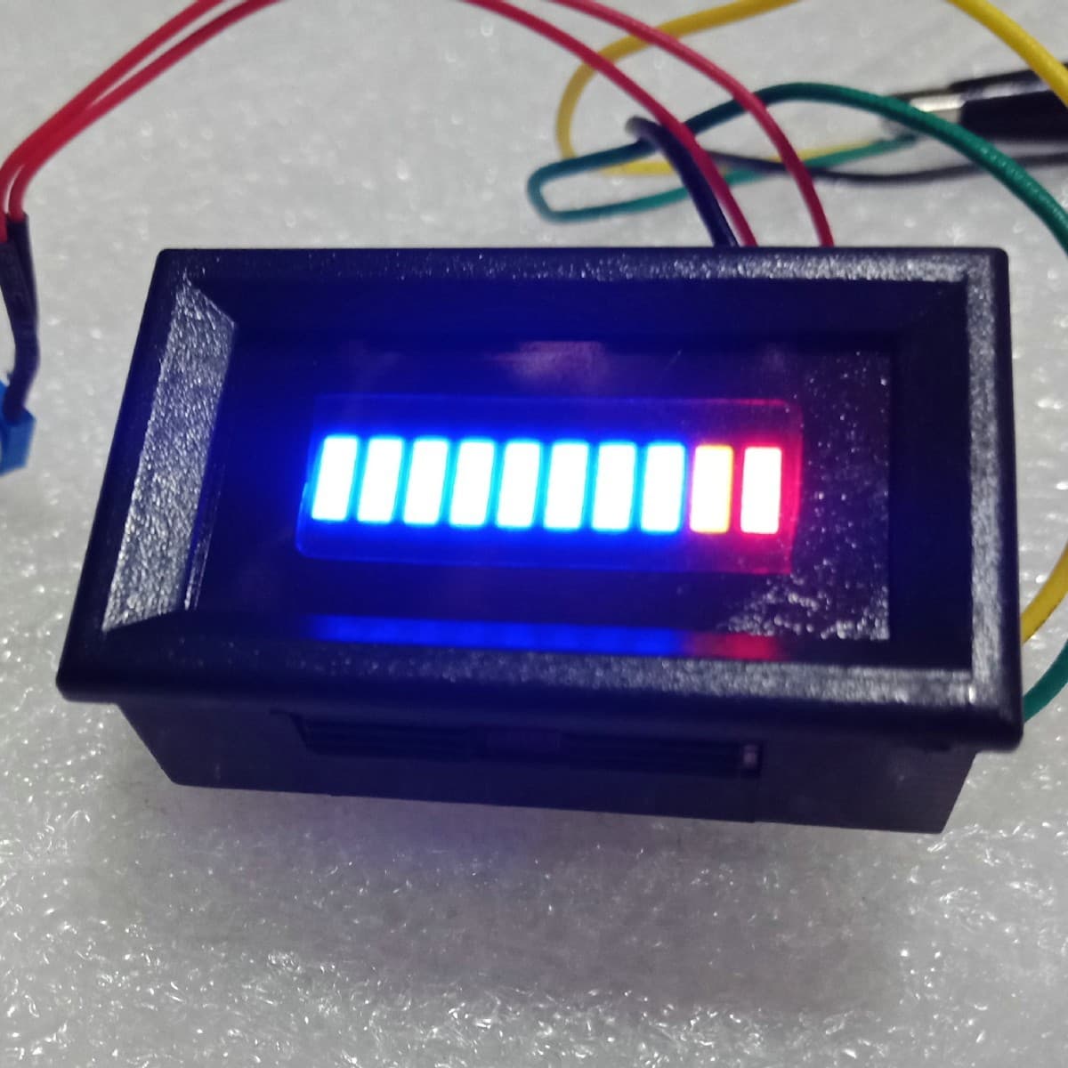 Car, motorcycle modified gauge LED straight bar fuel gauge 12V blue plastic shell display fuel gauge