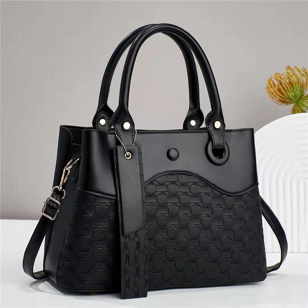 2026 Hot-Selling Retro Simple and Stylish Single-Shoulder Crossbody Women's Bag, Large Capacity, Trendy Embossed Commuter Handbag