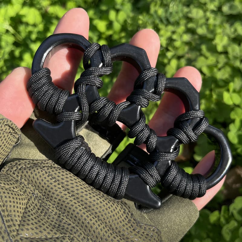 Hot-selling Four-Finger Knuckle Duster Self-Defense Martial Arts Prop Tool Boxing Iron Knuckles Zinc Alloy Shockproof Wrapped Rope Finger Ring Set