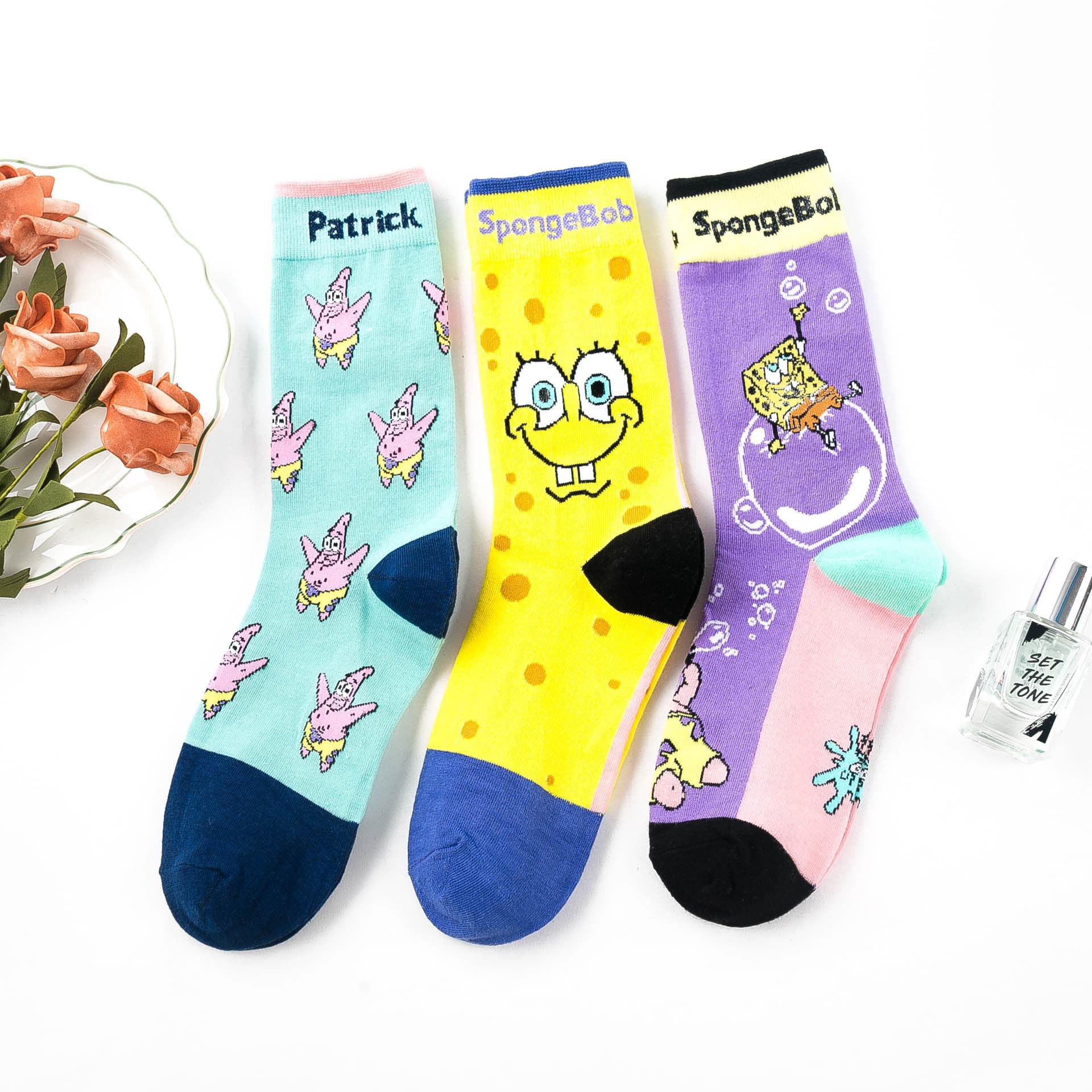 New Autumn/Winter Japanese Cartoon SpongeBob and Patrick Star AB Trendy Socks College Style Student Socks Mid-Calf Length for Women