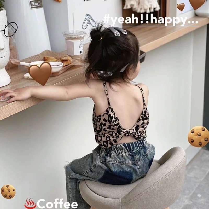 Girls 2025 New Leopard Print Vest Baby Girl Summer Clothes Fashionable Leopard Print Backless Short Suspender Children's Clothing Top