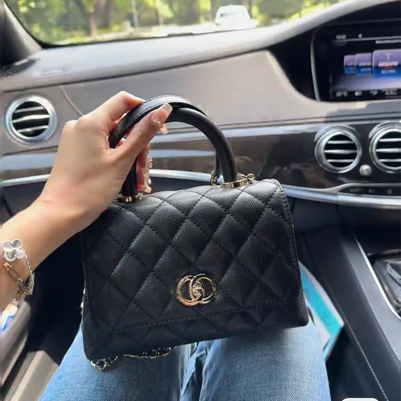 Women's Bag 2025 New Coco Handle Flap Bag Caviar CF Top Handle Bean Bag Diamond Quilted Crossbody Bag
