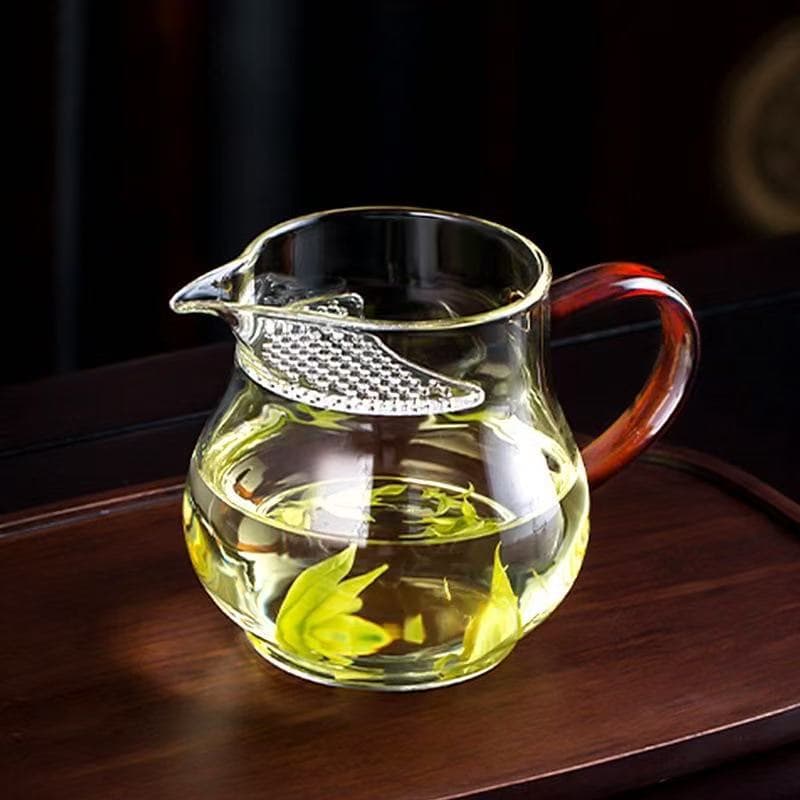 Factory Wholesale New Heat-Resistant Glass Gongfu Cup with Filter Crescent Fair Cup Tea Divider Eagle Beak Tea Pitcher Tea Cup