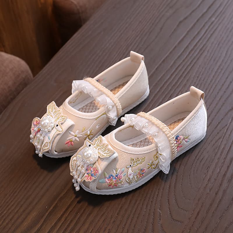Spring Hanfu Shoes for Girls, Horse-face Skirt Shoes, Ancient Style Children's Embroidered Shoes, Chinese Style Old Beijing Tang Suit Cloth Shoes