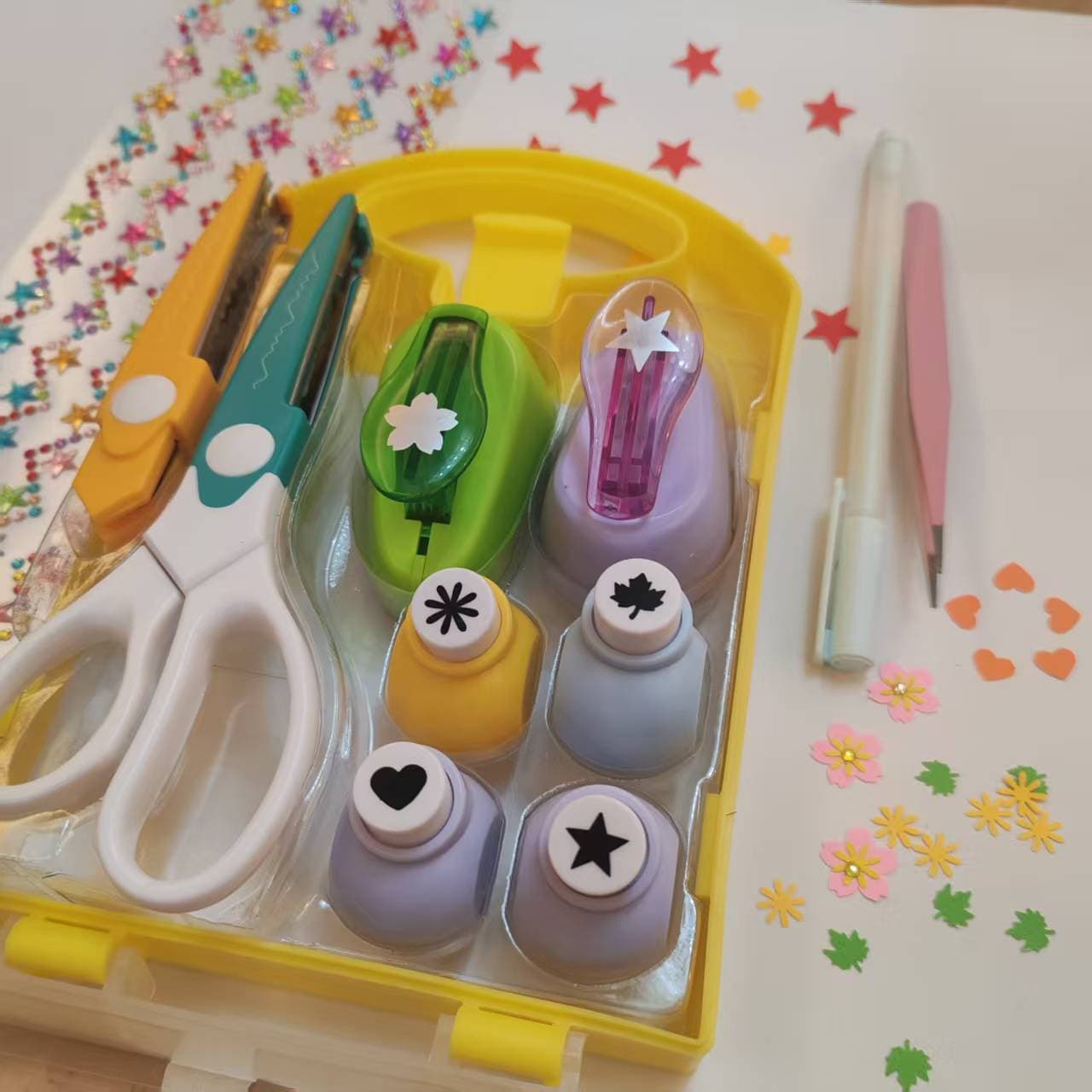 Embossing Device Lace Scissors Combination Set, Children's Handmade DIY Punch Machine, Student Scrapbook Tool, Flower Puncher