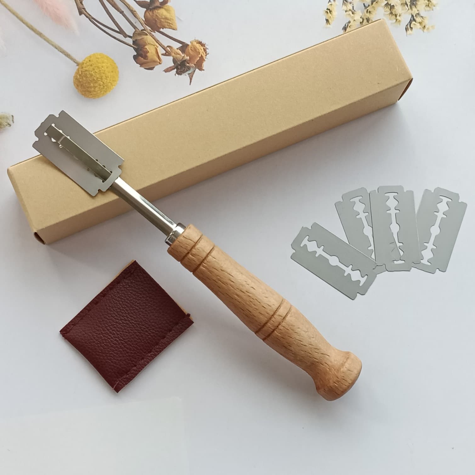 304 Stainless Steel Bread Scoring Knife with Wooden Handle, Baguette and Artisan Bread Lame, Curved Bread Scoring Blade