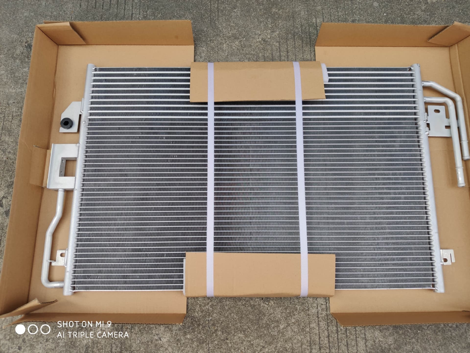Compatible with ESCAPE Kuga 2009 9L8Z-19712A F19019 Condenser Radiator Net