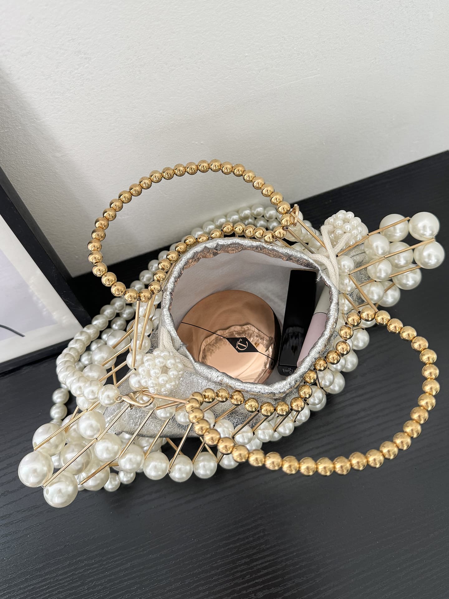 French Vintage Niche Handbag 2026 Spring Summer New Hollow Woven Beaded Shell Bag Fashion Evening Bag