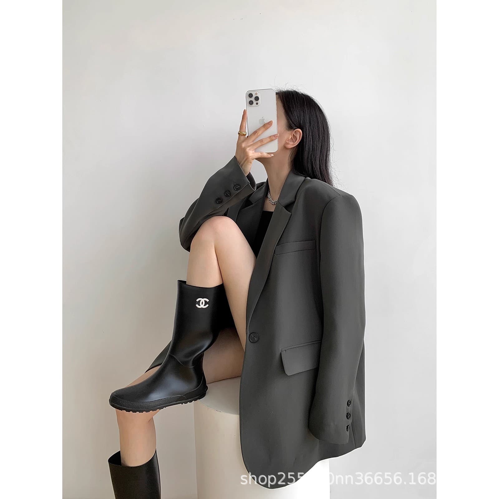 Blazer for Women 2025 New Arrival Minimalist Style Wide Shoulder Oversized Relaxed Chic High-End Jacket