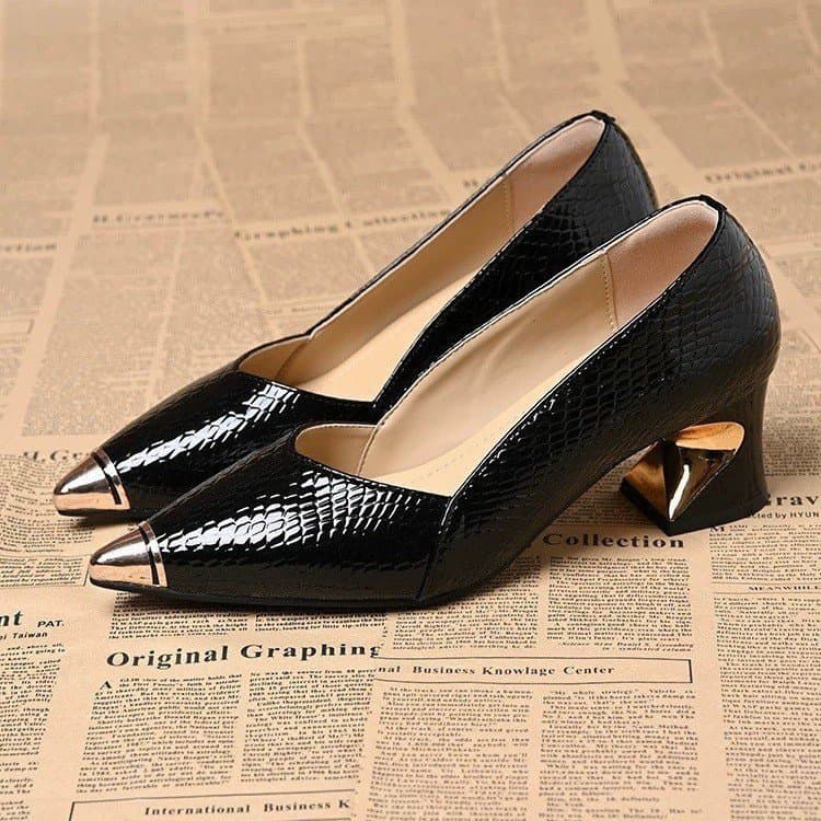 2026 Summer New Slip-On Mid-Heel Comfortable Versatile Women's Shoes Pointed Toe Shallow Mouth Single Shoes Chunky Heel Rubber Sole