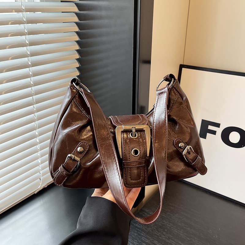 Foreign trade wholesale pleated 2026 new American armpit bag shoulder bag women's retro commuter temperament motorcycle bag