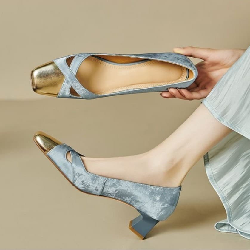 2026 Suede Chanel-Style Versatile Women's Shoes, New Spring and Autumn French Round Toe Square Toe Mid-Heel Chinese Style Shallow Mouth Women's Shoes