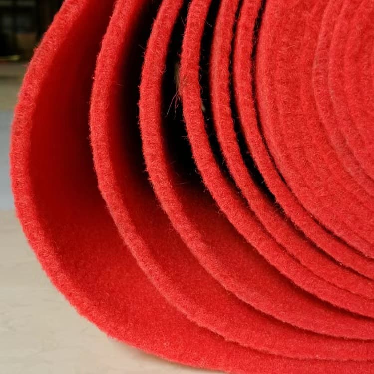 Thick Full Coverage Red Carpet for Exhibition Halls, Stages, Brushed Carpet for Opening Ceremonies, Weddings, and Celebrations