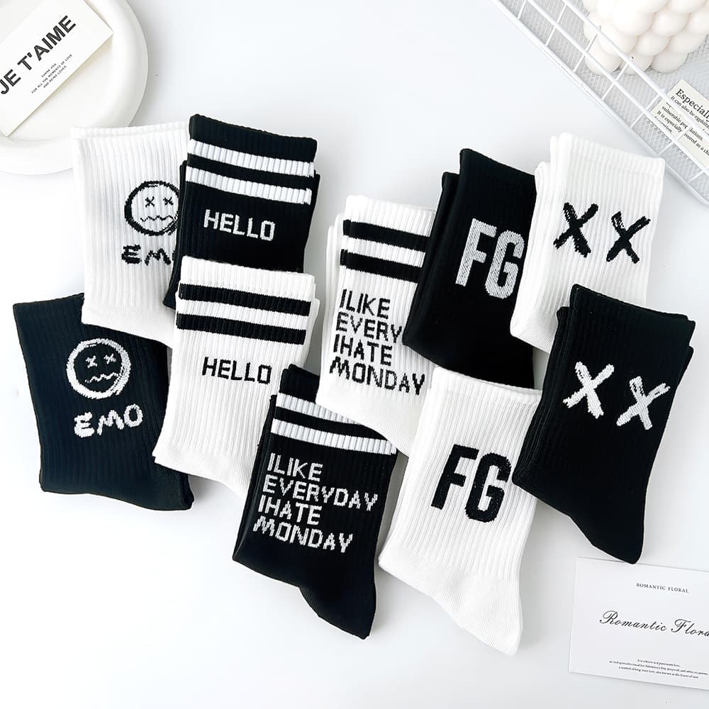 Zhuji Socks Men's Autumn Winter Mid-Calf Socks Black White Fashion Socks Men's Long Sports Basketball Socks Sweat-Absorbing Breathable