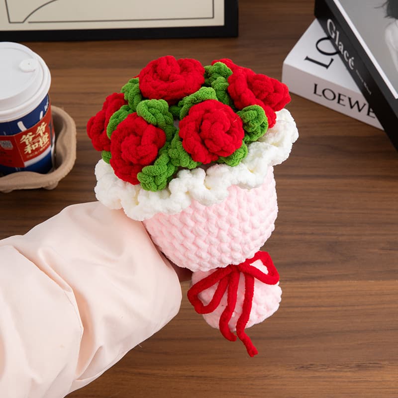Ice line crochet hand-held rose finished Valentine's Day gift handmade diy knitted bouquet Goddess' Day
