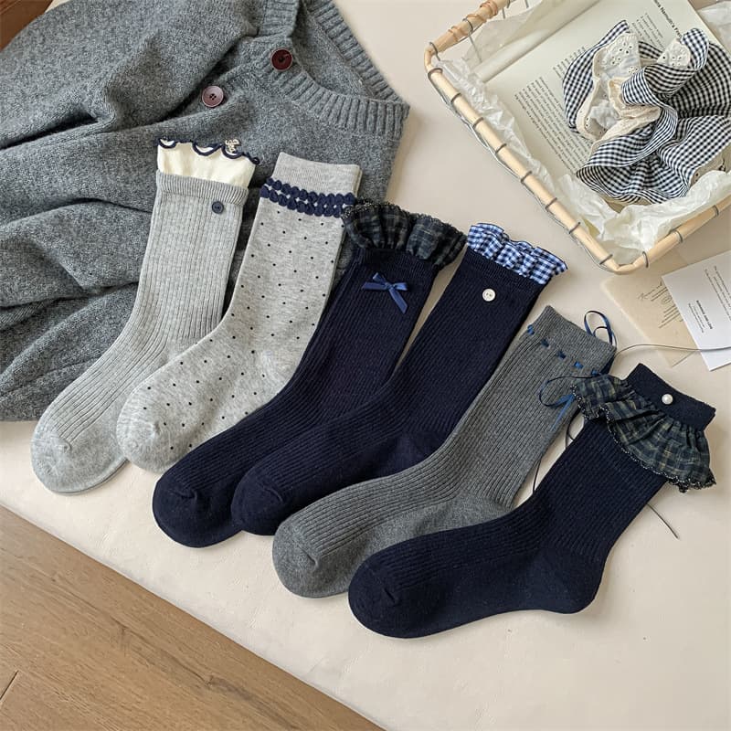 Spring and Summer Personality Gray Blue Plaid Lace Retro Trendy Socks for Women with Bow Button Pearl Accessories