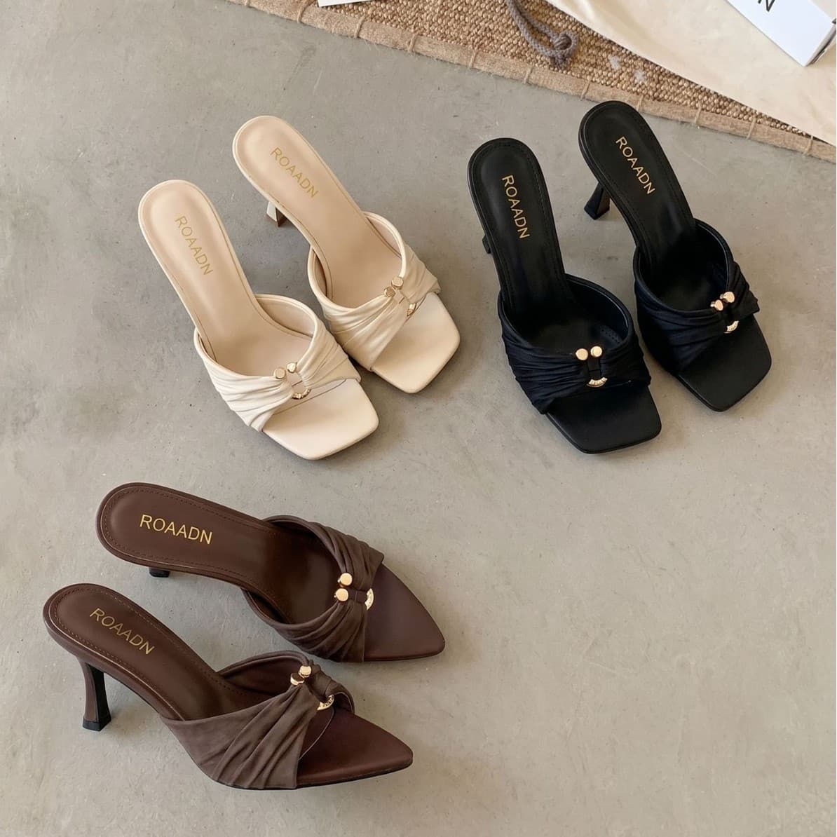 2026 Summer New Style Slippers, Thin Heel Low Heel Shoes, Pleated Metal Buckle Pointed Toe Open Toe Sandals, Mid Heel Thin Heel Women's Shoes