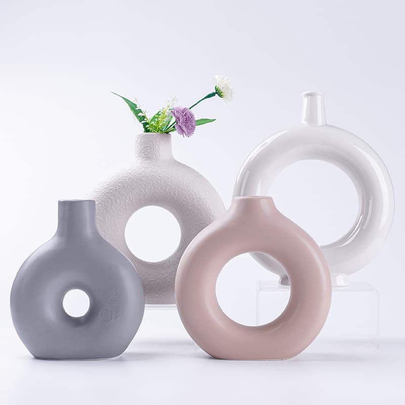 Modern Minimalist Ceramic Vase for Dried Flowers, Home Ceramic Decorative Piece, Creative Ornamental Vase