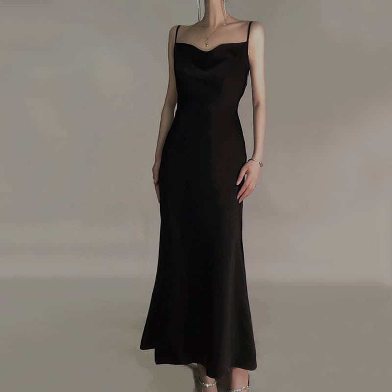 2026 New Black Gown Elegant Satin Strappy Slim Fit Versatile Banquet Evening Dress