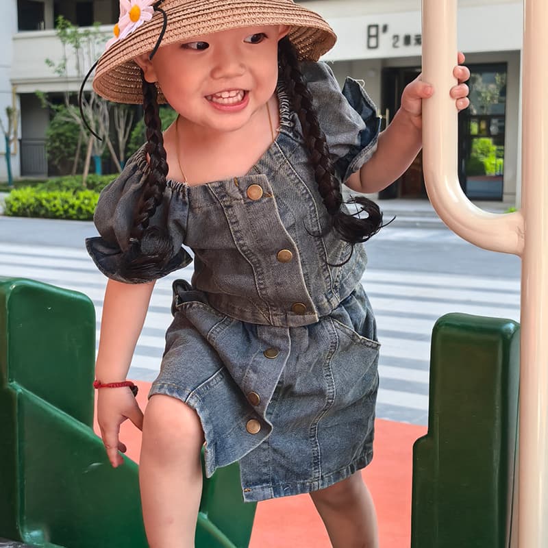 Girls' Trendy Streetwear Set 2025 Summer New Bubble Sleeve Denim Top and Skirt Two-Piece Set for Older Kids