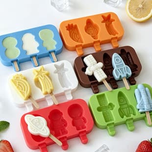 Factory Silicone Mold Ice Pop Mold Household Ice Pop Popsicle Space Theme Ice Cream Mold with Lid In Stock